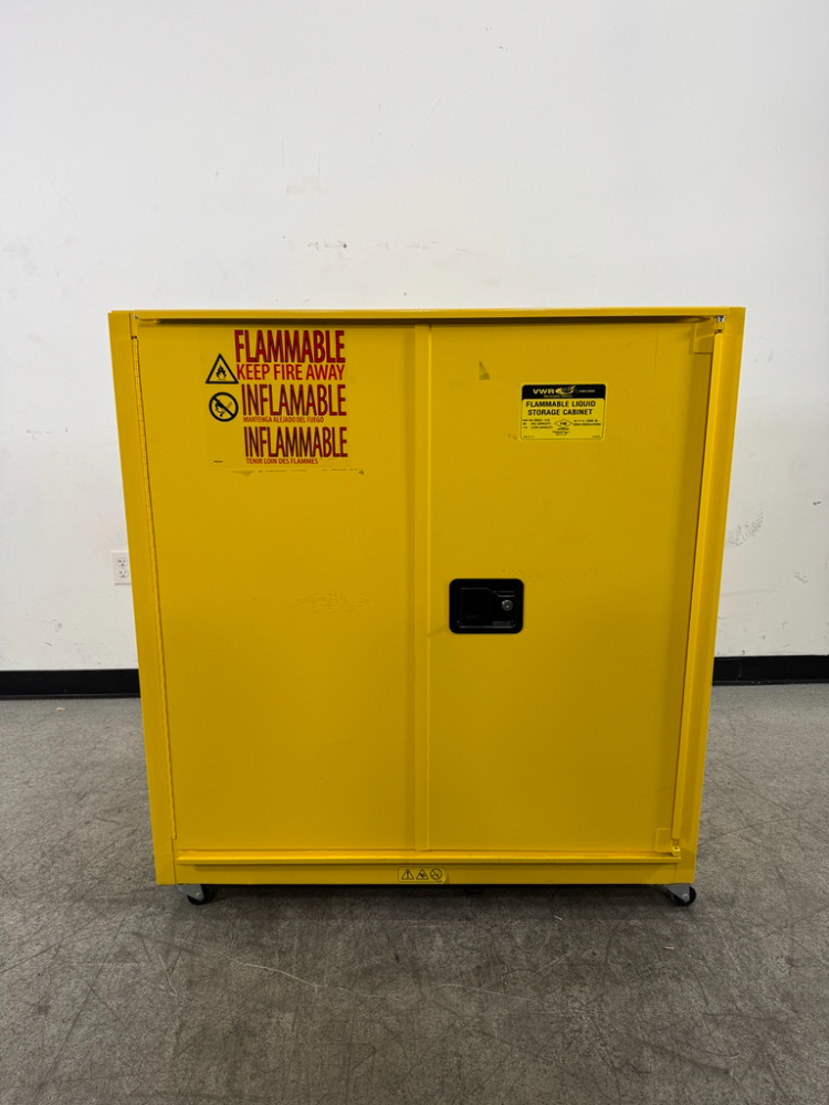 Image of VWR 30 Gal. Flammable Liquid Storage Cabinet